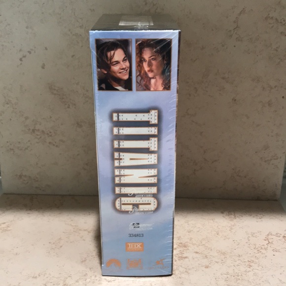 SEALED Titanic VHS 1998 - Paramount 2 Tape Set w/ Sprint Sticker Collectible - Picture 4 of 7